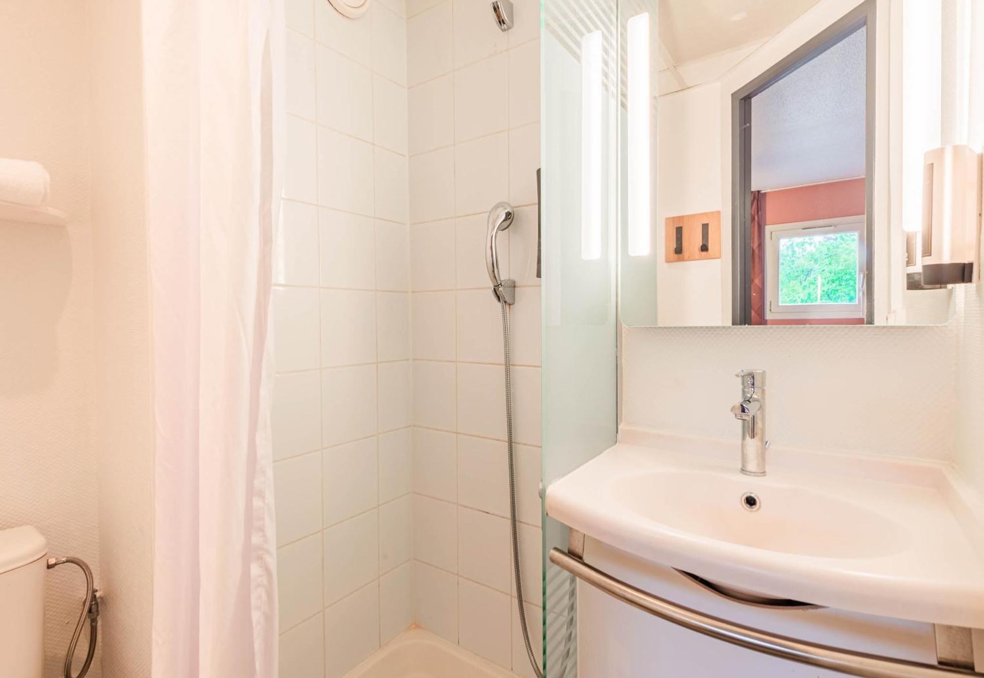ibis budget Strasbourg Quartier Palais des Congrés Schiltigheim Esterno foto